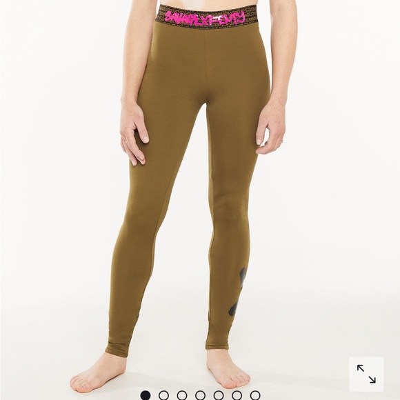 BNWT Savage x Fenty Tagged Forever Savage Legging Military Olive L - Picture 1 of 5